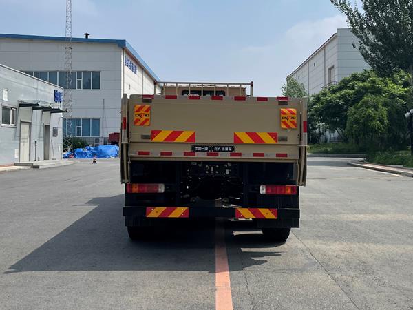 CA5200TSMJ1K2L2TE6Z型沙漠车