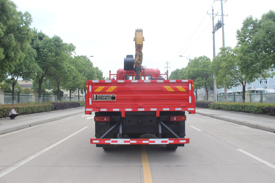 SCS5160JSQEQ6型随车起重运输车