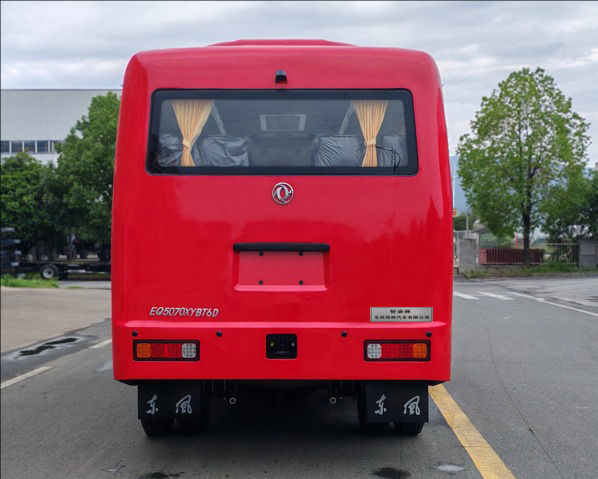 EQ5070XYBT6D型运兵车