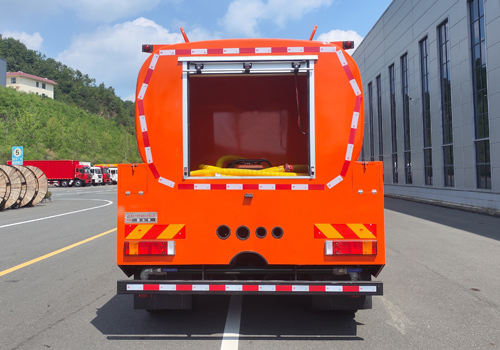 YZZ5140GSS6SW洒水车